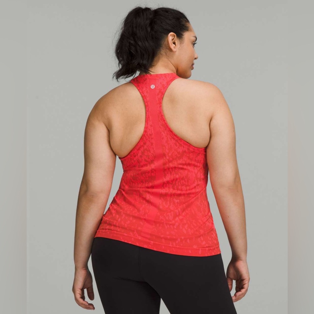 SOLD NWT Swiftly Tech 2.0 Racer Back Hip Length - Picture 5 of 5